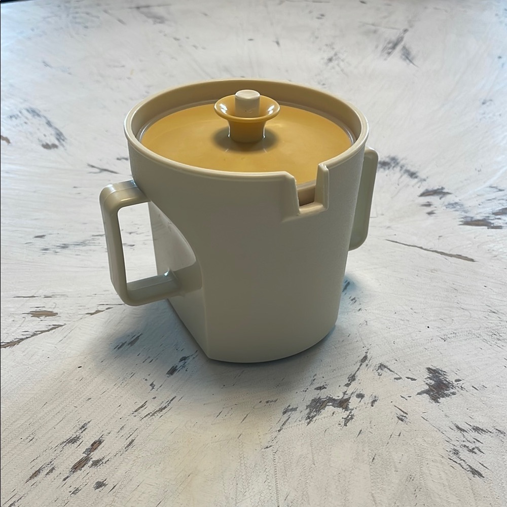 Tupperware Sugar container